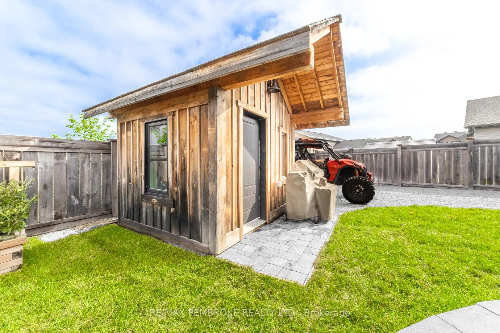 Photo 34 of 8 Drew Street, Petawawa — HOMEH