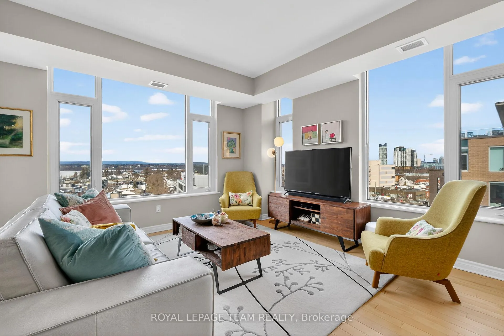 Photo 7 of Unit 704, 575 Byron Avenue, Ottawa, McKellar/Highland — HOMEH