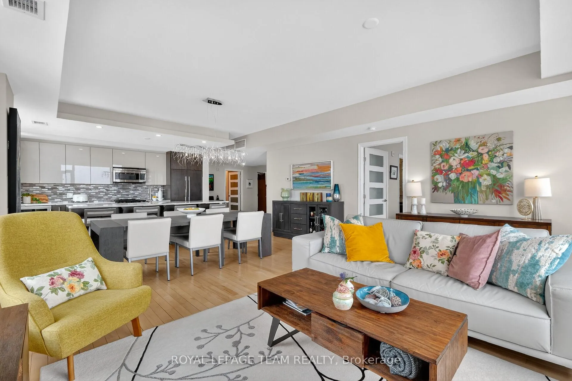 Photo 9 of Unit 704, 575 Byron Avenue, Ottawa, McKellar/Highland — HOMEH