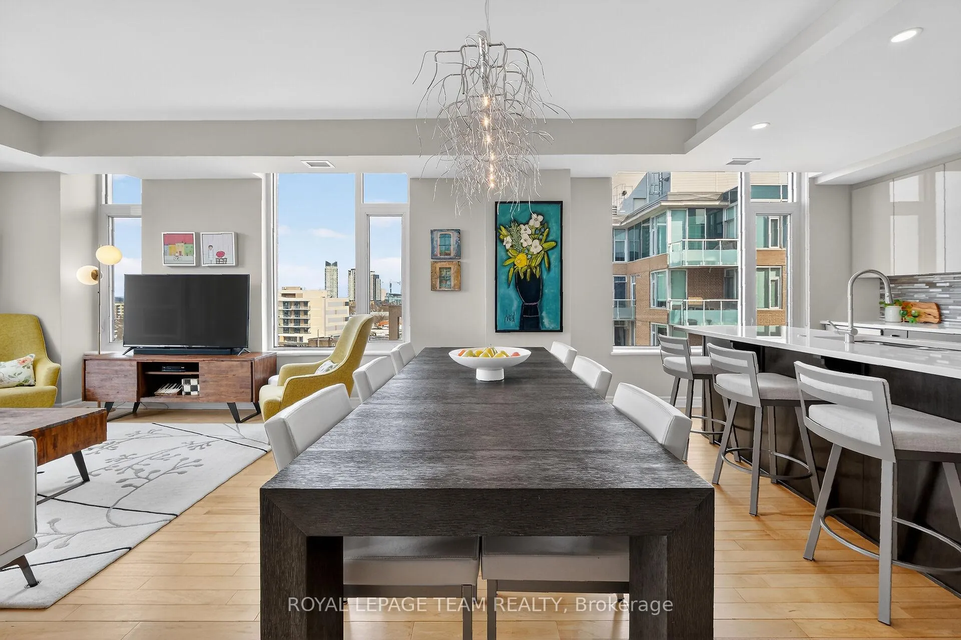 Photo 11 of Unit 704, 575 Byron Avenue, Ottawa, McKellar/Highland — HOMEH