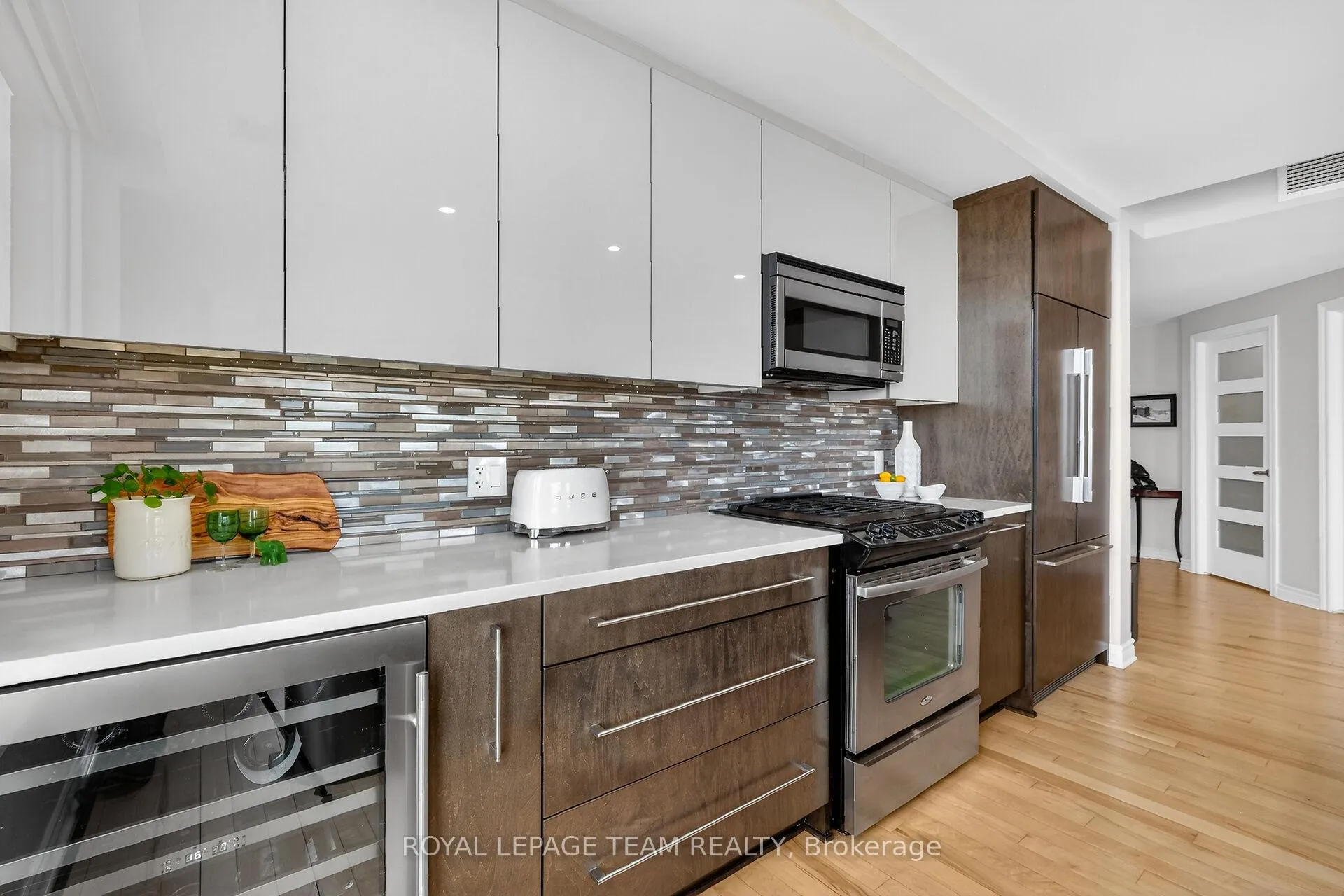 Photo 14 of Unit 704, 575 Byron Avenue, Ottawa, McKellar/Highland — HOMEH