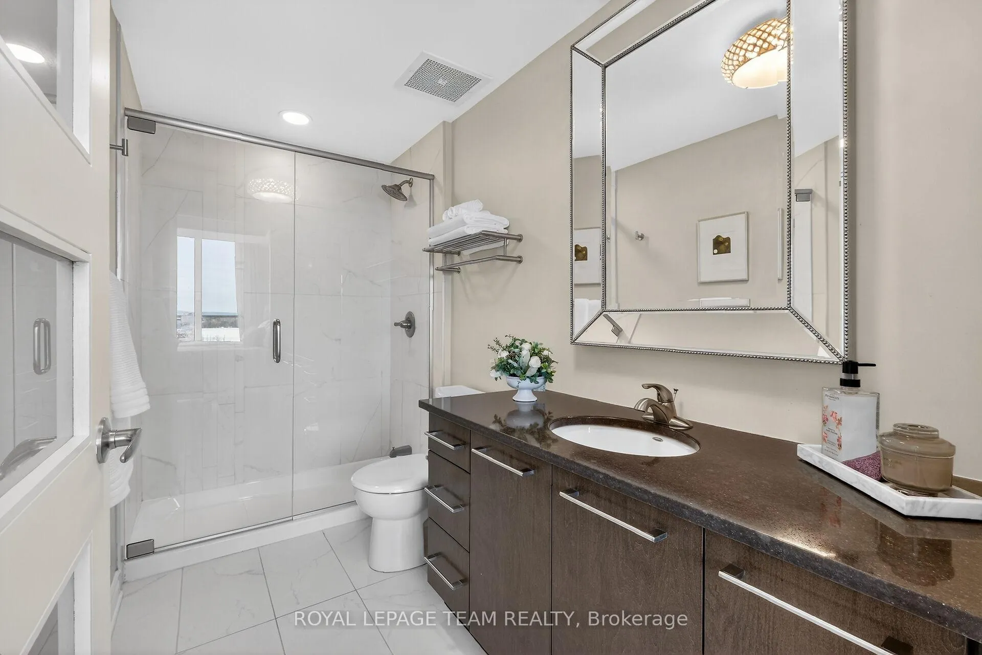 Photo 19 of Unit 704, 575 Byron Avenue, Ottawa, McKellar/Highland — HOMEH