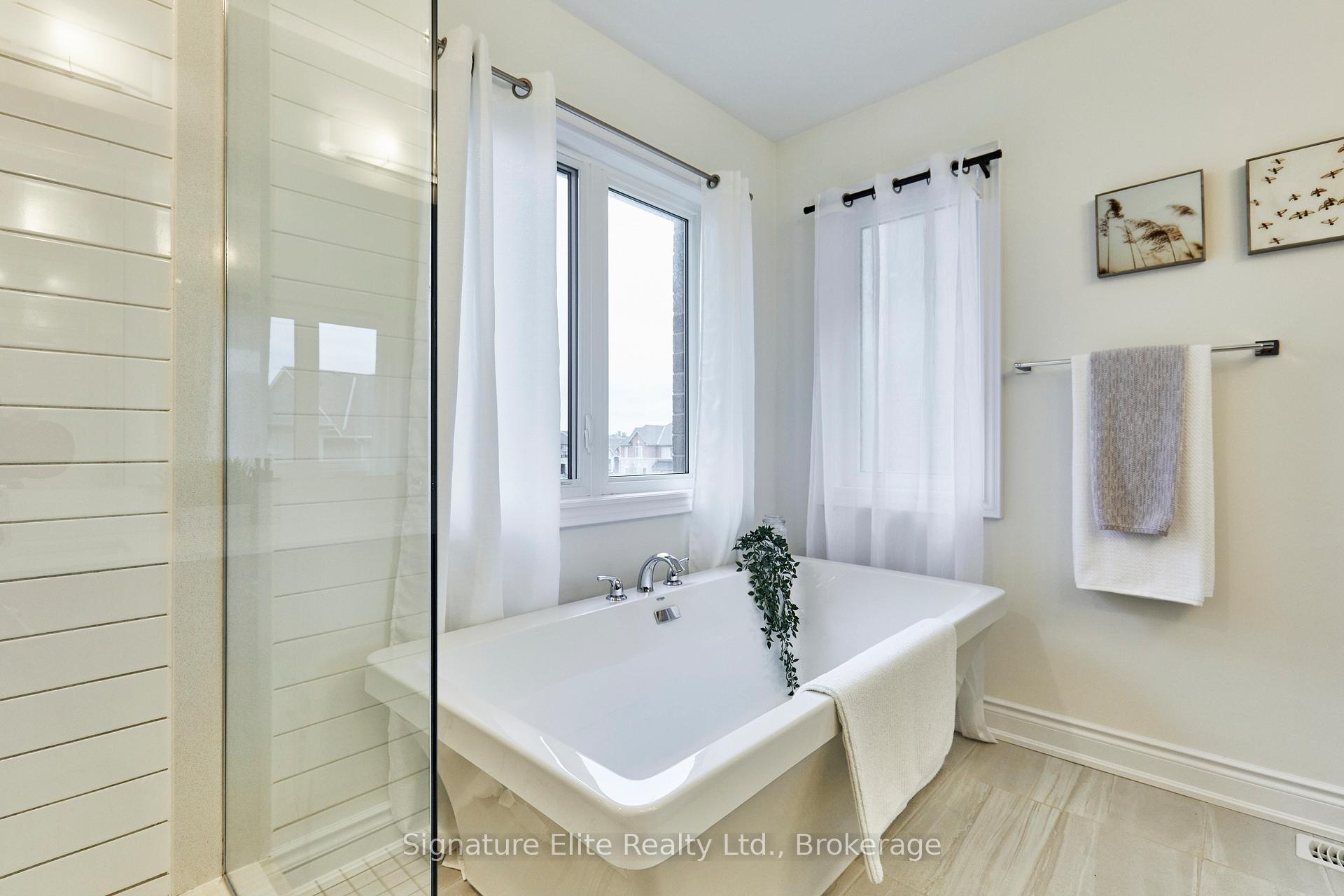 Photo 32 of 1344 Blackmore Street, Innisfil, Alcona — HOMEH