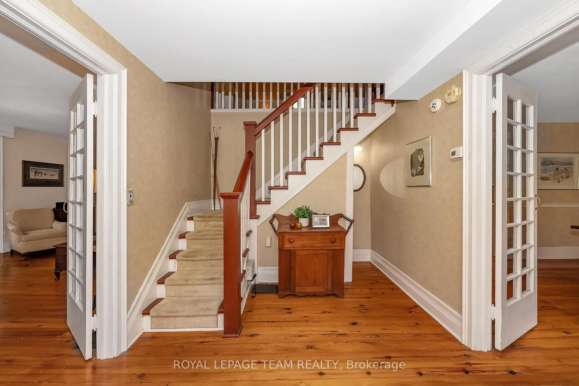Photo 6 of 2307 Scrivens Drive, Ottawa, Osgoode Twp North of Reg Rd 6 — HOMEH