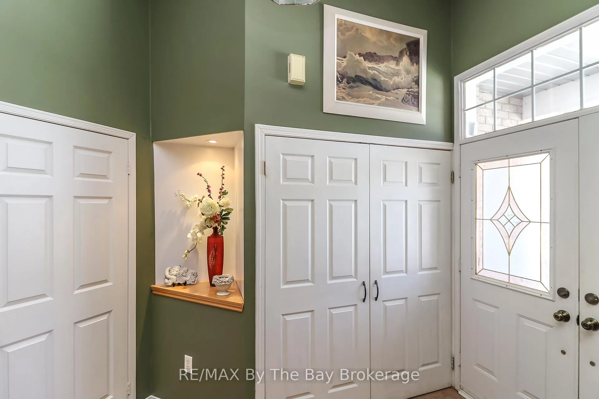 Photo 12 of 27 Silversands Crescent, Wasaga Beach — HOMEH