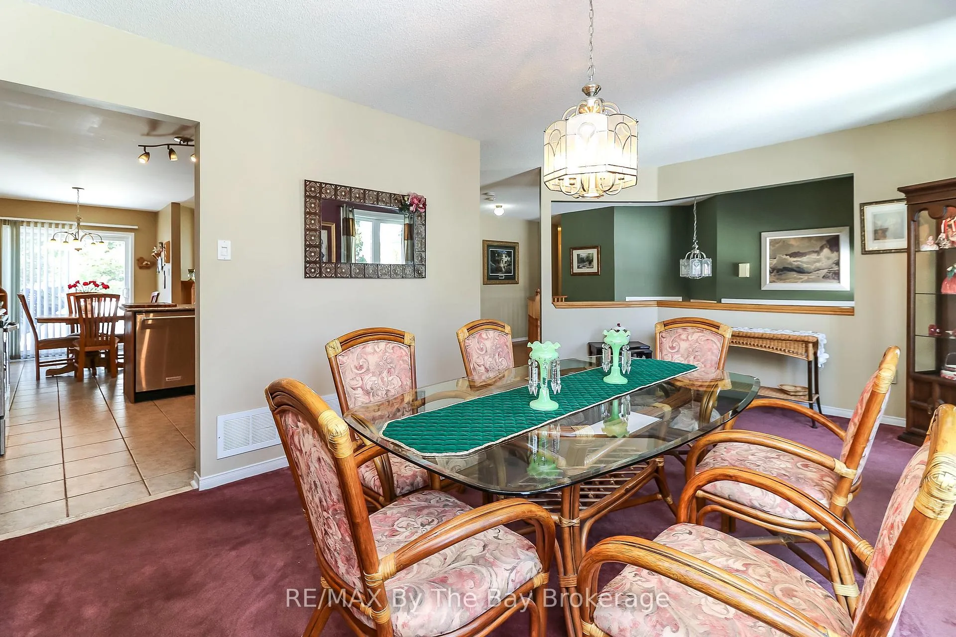 Photo 16 of 27 Silversands Crescent, Wasaga Beach — HOMEH