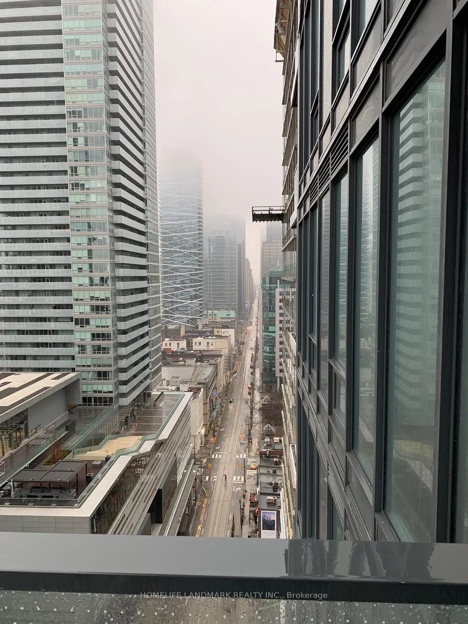 Photo 1 of Unit 2307, 125 Blue Jays Way, Toronto, Waterfront Communities — HOMEH
