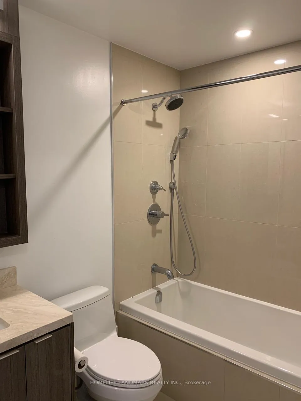 Photo 16 of Unit 2307, 125 Blue Jays Way, Toronto, Waterfront Communities — HOMEH