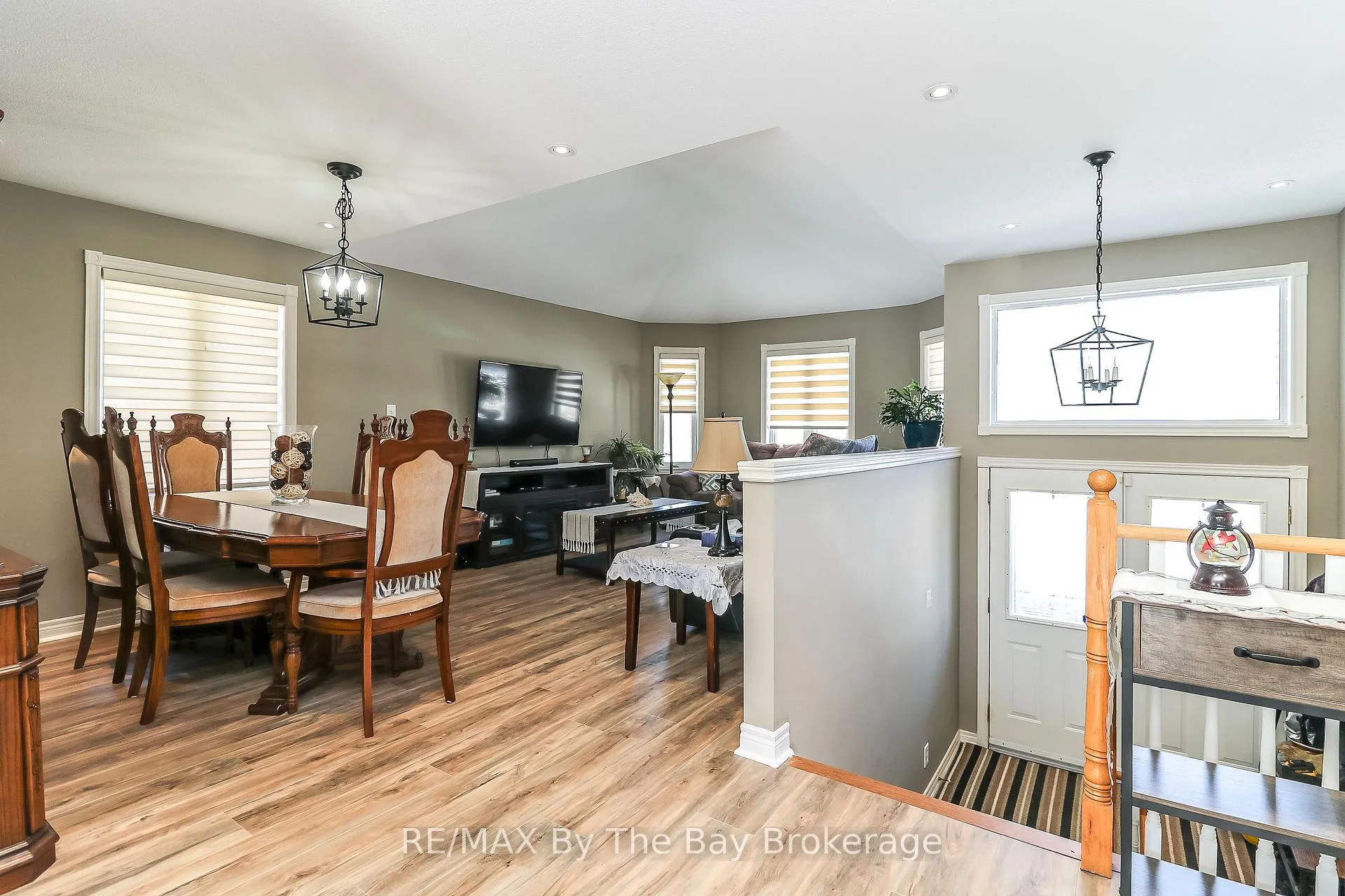 Photo 14 of 437 Ramblewood Drive, Wasaga Beach — HOMEH