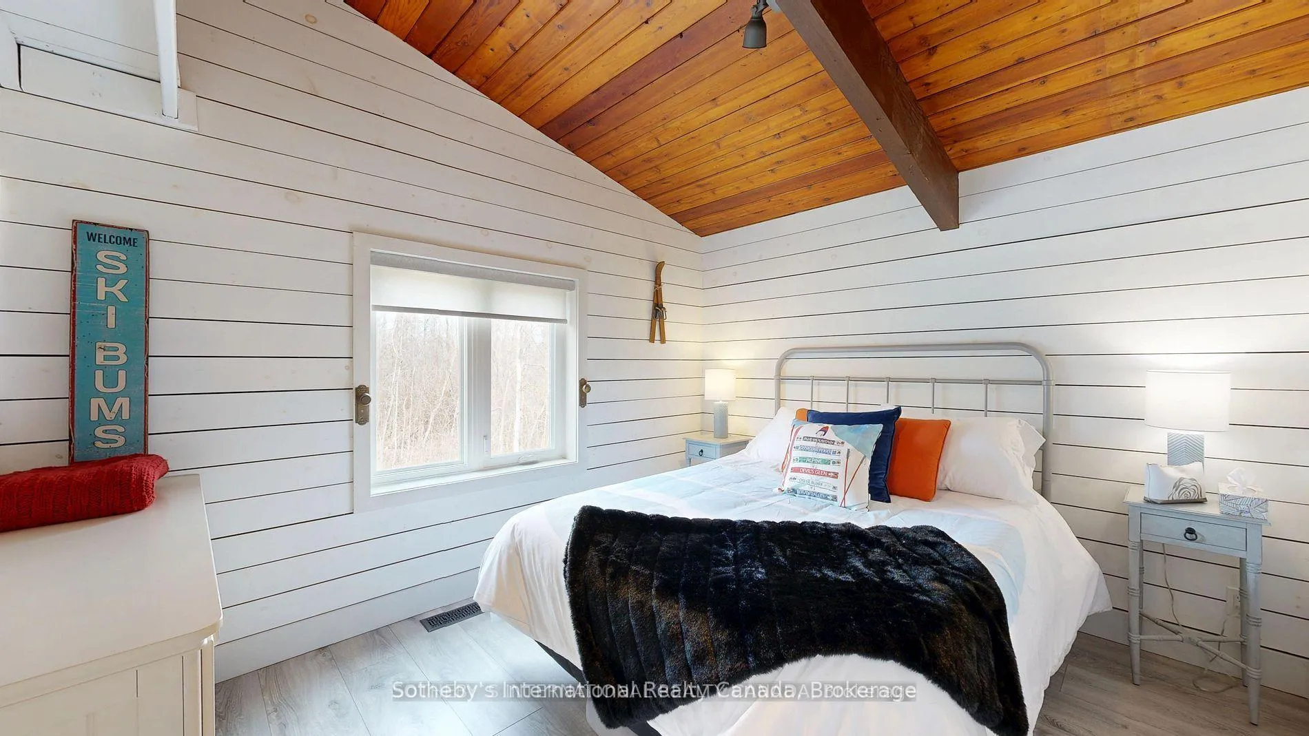 Photo 23 of 129 James Street, Blue Mountains — HOMEH