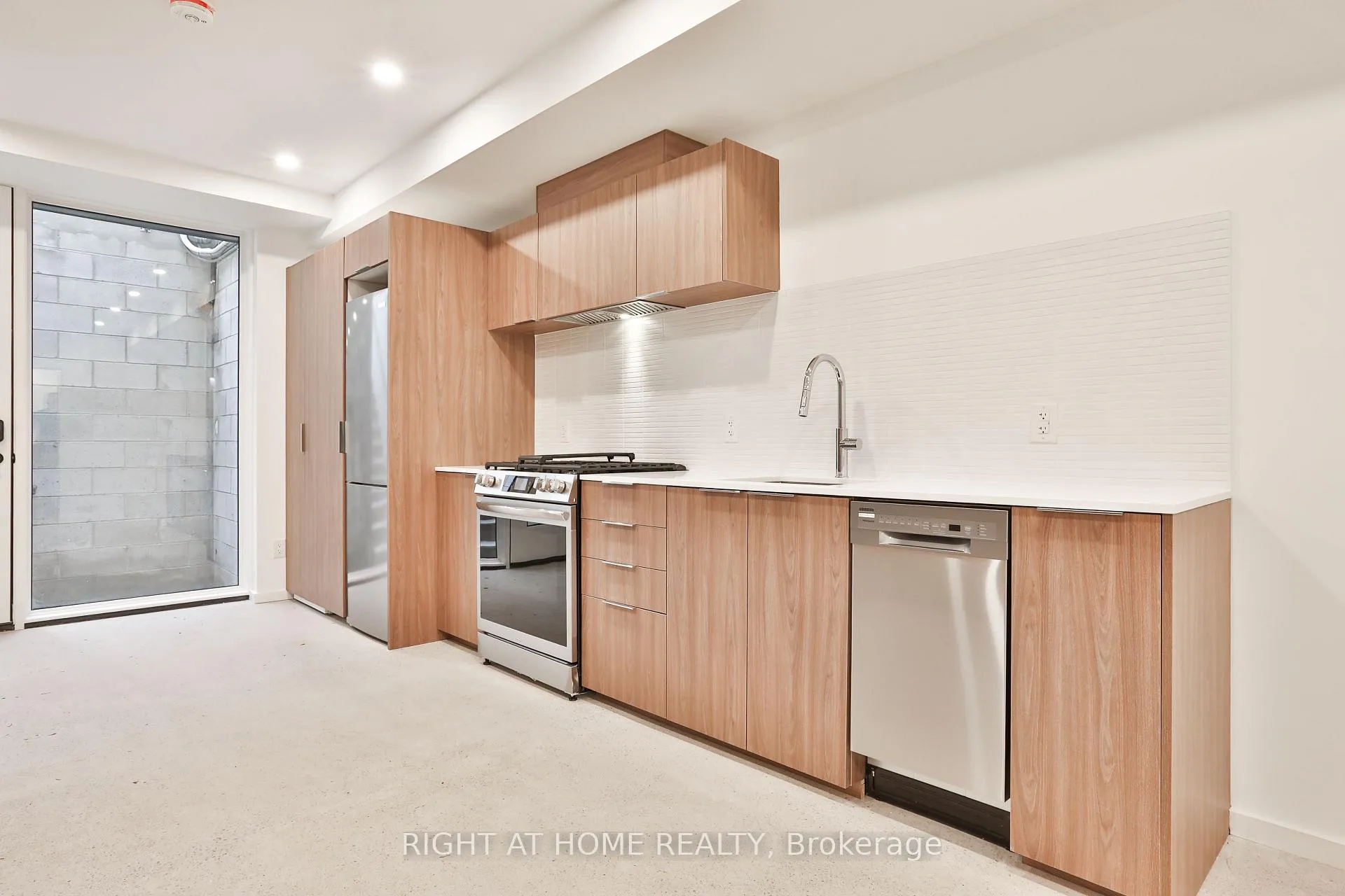 Photo 1 of Unit 3, 68 Foxley Street, Toronto, Trinity-Bellwoods — HOMEH