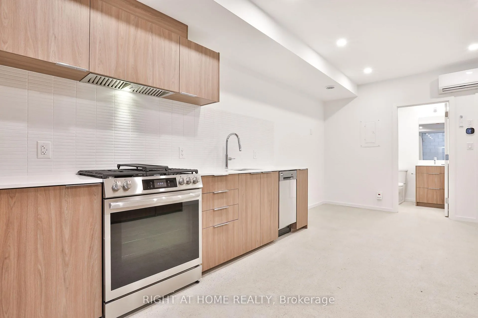 Photo 2 of Unit 3, 68 Foxley Street, Toronto, Trinity-Bellwoods — HOMEH