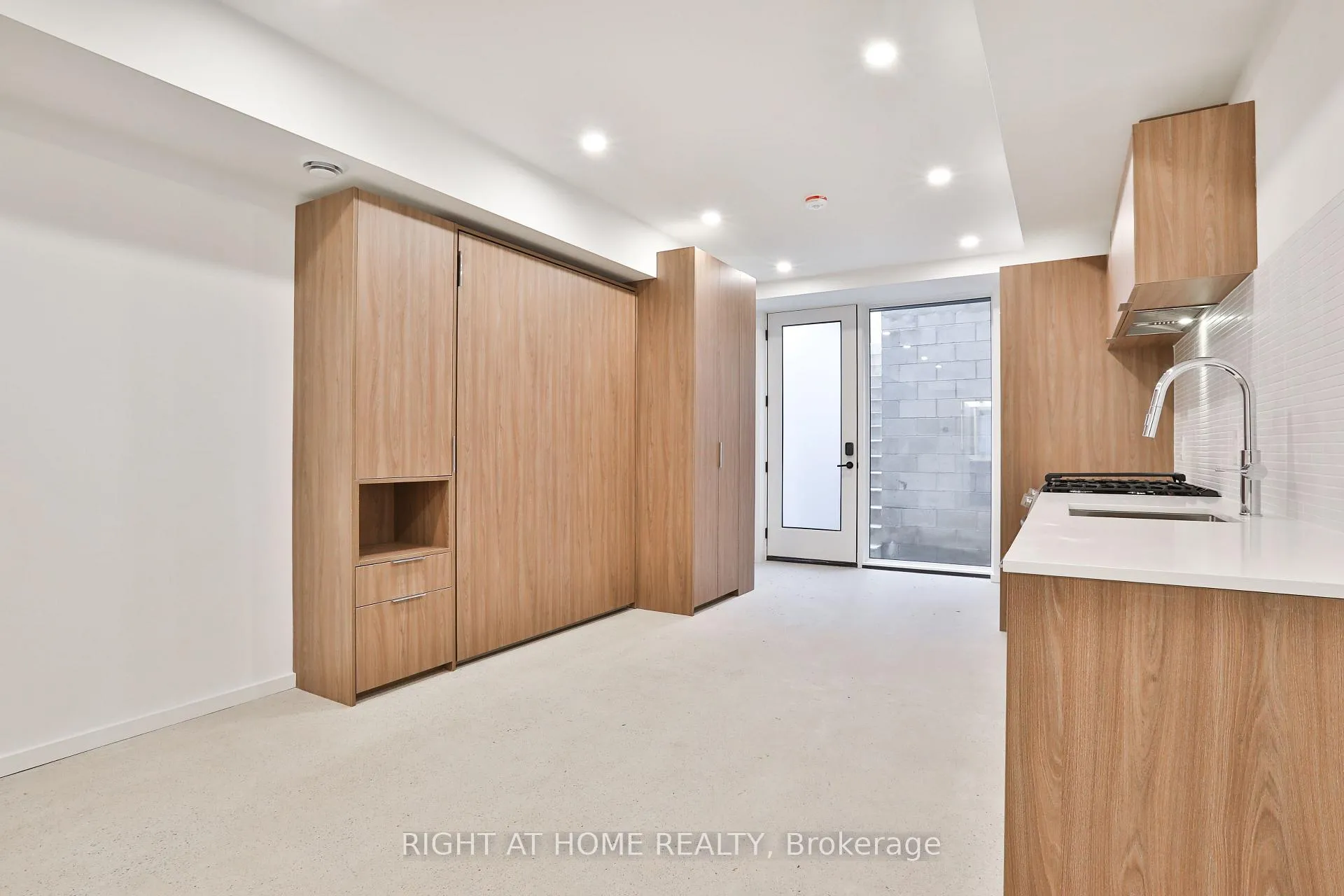 Photo 4 of Unit 3, 68 Foxley Street, Toronto, Trinity-Bellwoods — HOMEH