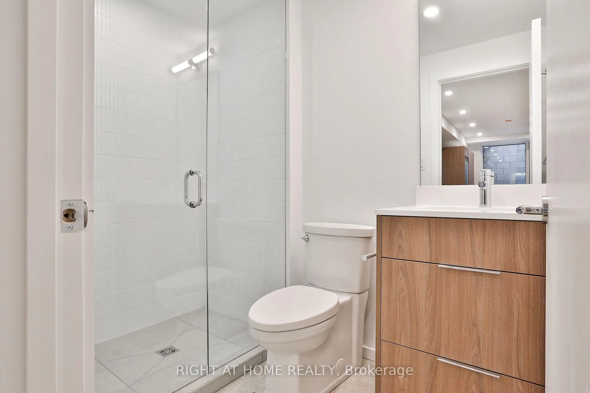 Photo 7 of Unit 3, 68 Foxley Street, Toronto, Trinity-Bellwoods — HOMEH