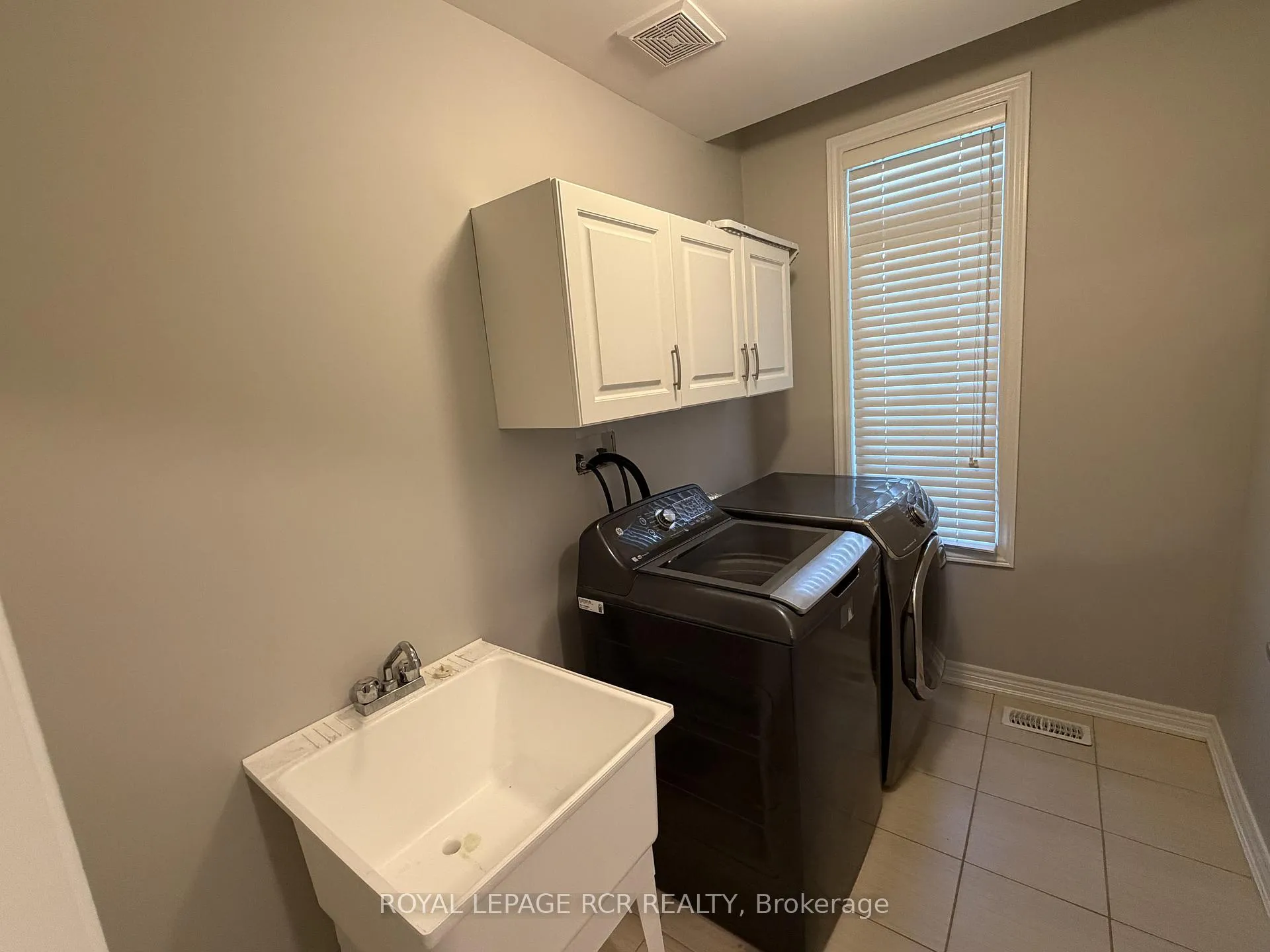 Photo 7 of 264 Johnson Drive, Shelburne — HOMEH