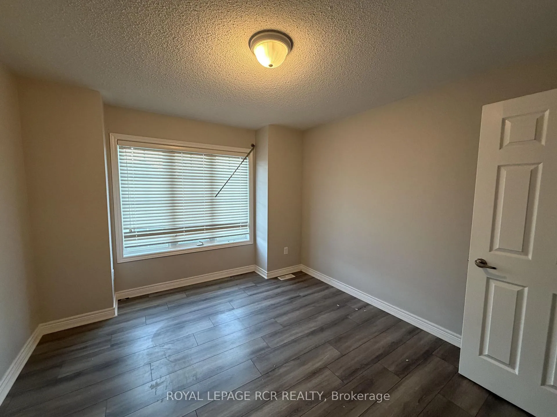Photo 10 of 264 Johnson Drive, Shelburne — HOMEH