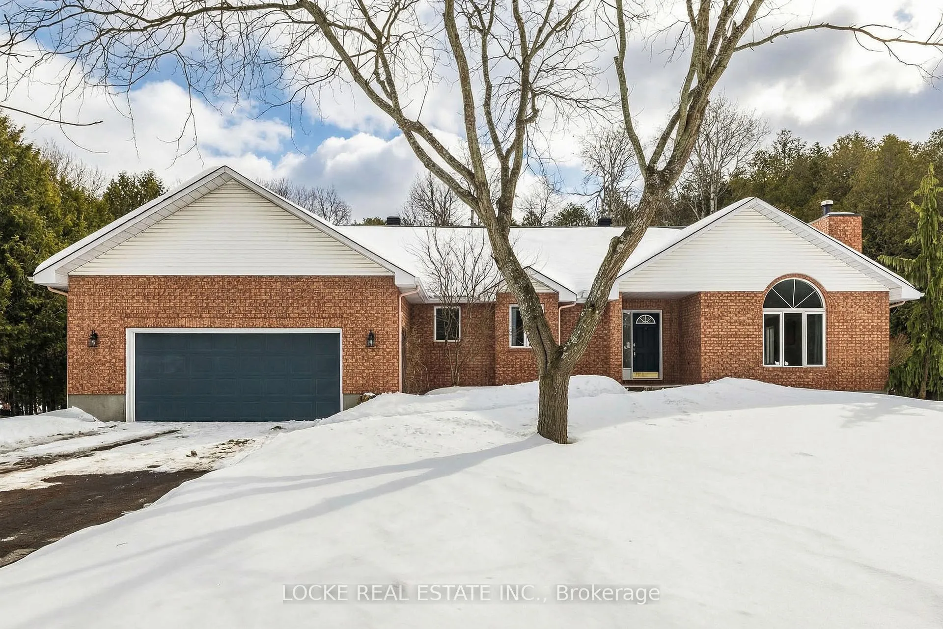Photo 1 of 6492 Waddion Drive, Ottawa, Greely — HOMEH