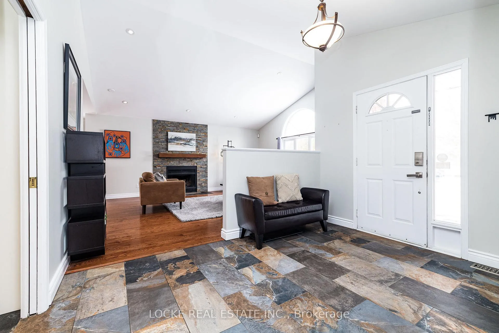 Photo 4 of 6492 Waddion Drive, Ottawa, Greely — HOMEH