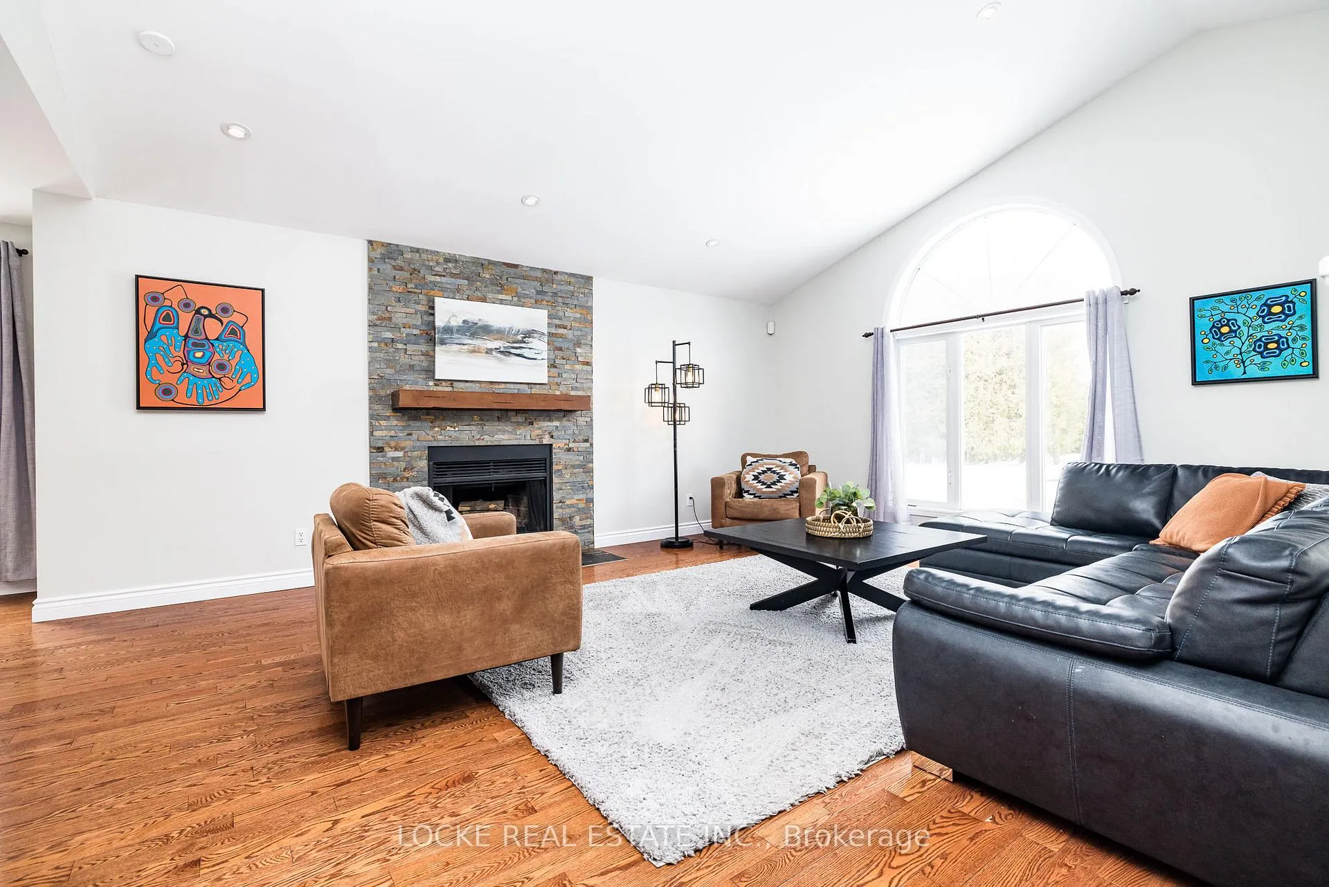 Photo 5 of 6492 Waddion Drive, Ottawa, Greely — HOMEH
