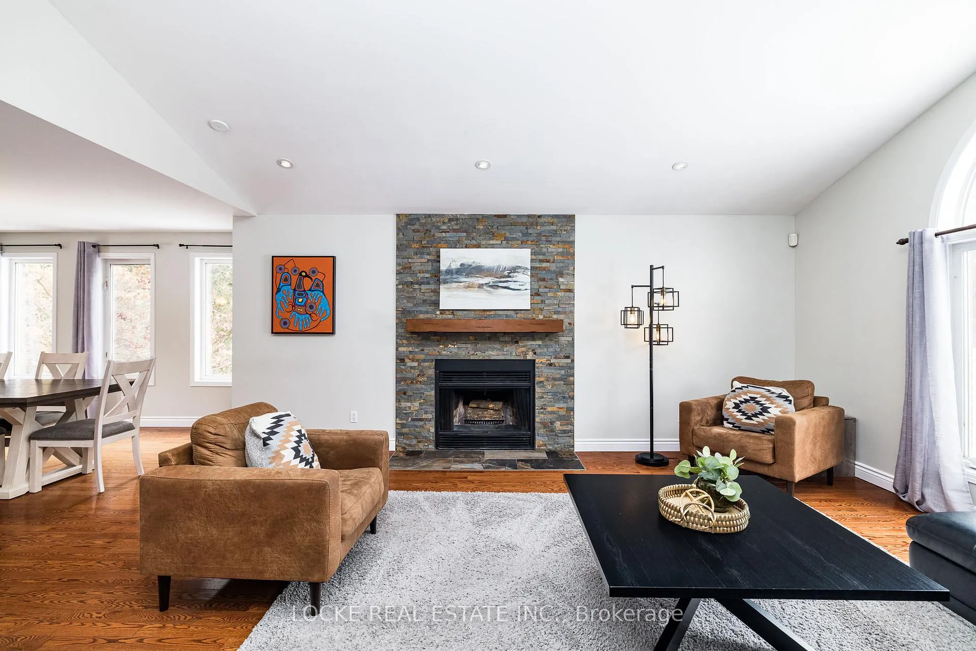 Photo 6 of 6492 Waddion Drive, Ottawa, Greely — HOMEH