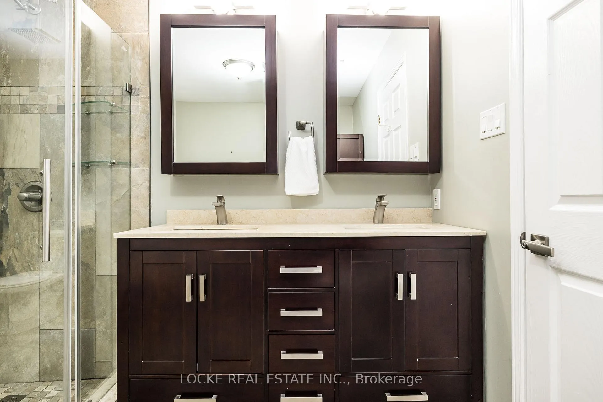 Photo 24 of 6492 Waddion Drive, Ottawa, Greely — HOMEH