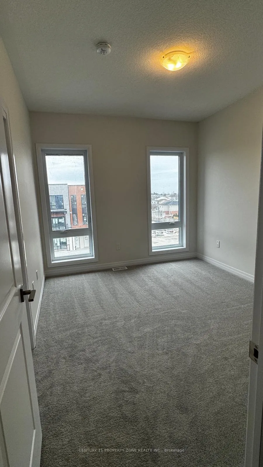 Photo 14 of Unit C-51, 525 Erinbrook Drive, Kitchener — HOMEH
