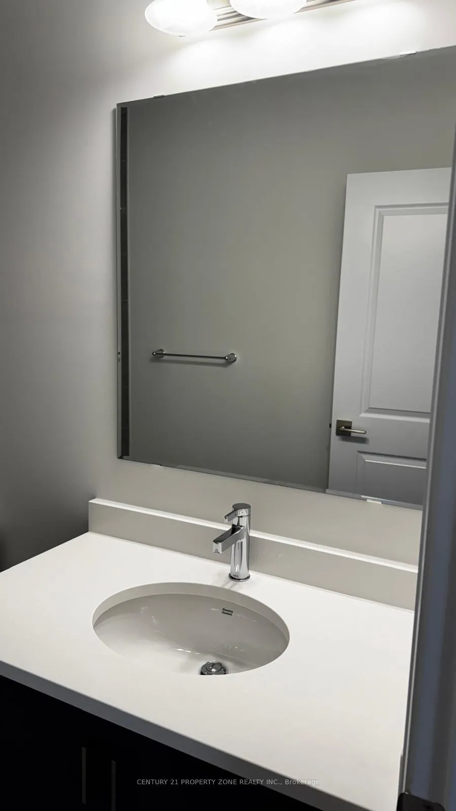 Photo 19 of Unit C-51, 525 Erinbrook Drive, Kitchener — HOMEH