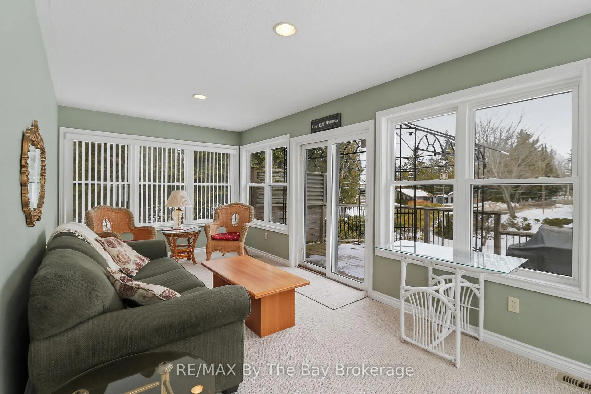 Photo 4 of 45 40th Street N, Wasaga Beach — HOMEH