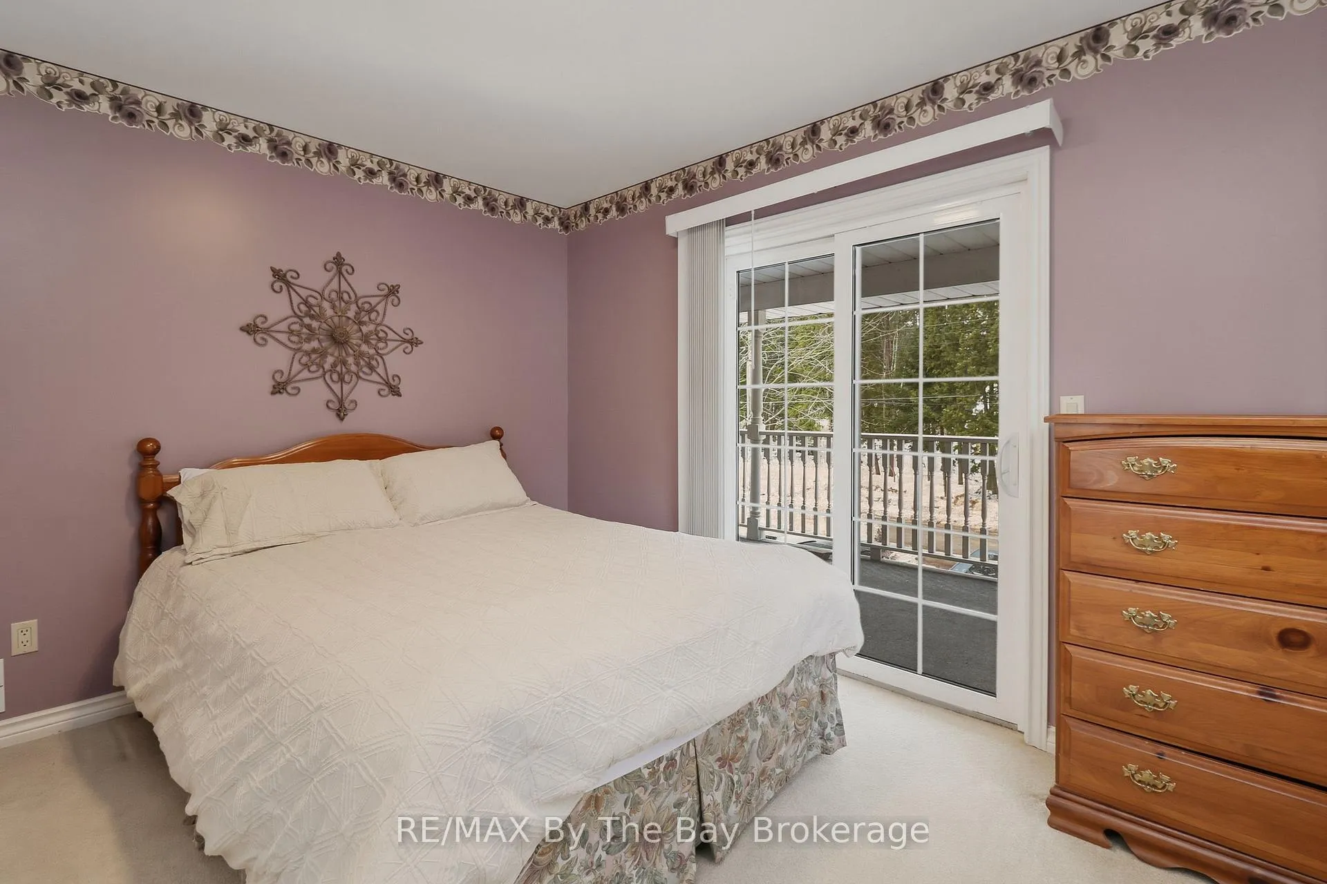 Photo 7 of 45 40th Street N, Wasaga Beach — HOMEH
