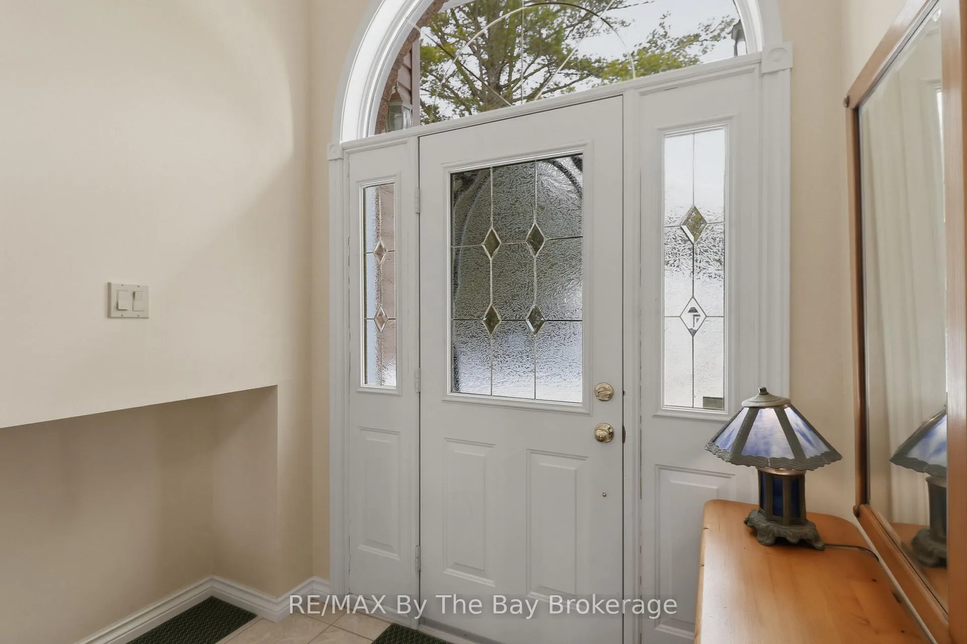 Photo 11 of 45 40th Street N, Wasaga Beach — HOMEH