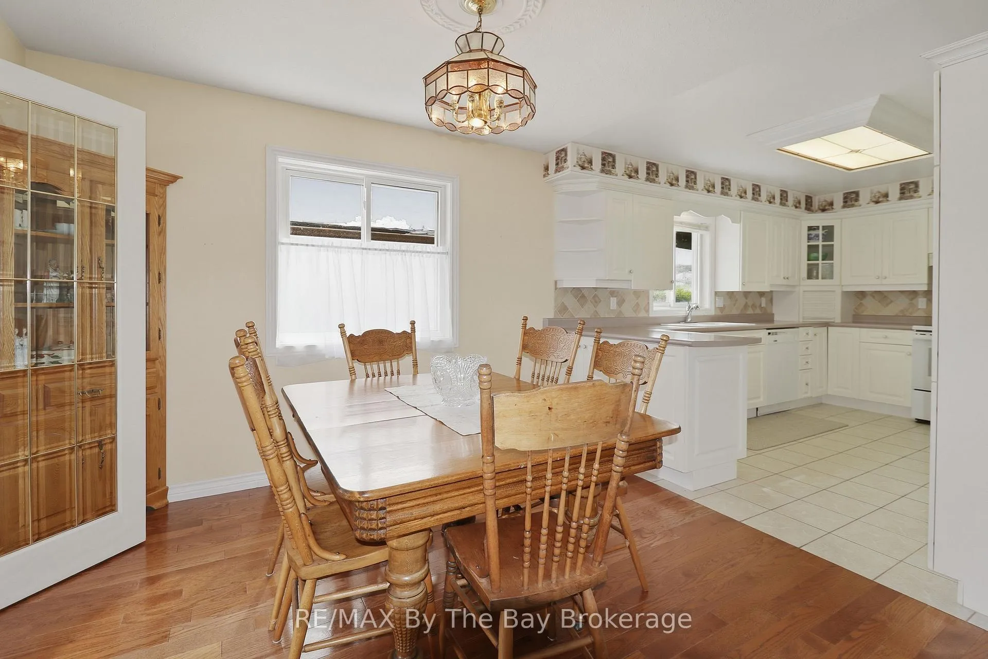 Photo 16 of 45 40th Street N, Wasaga Beach — HOMEH