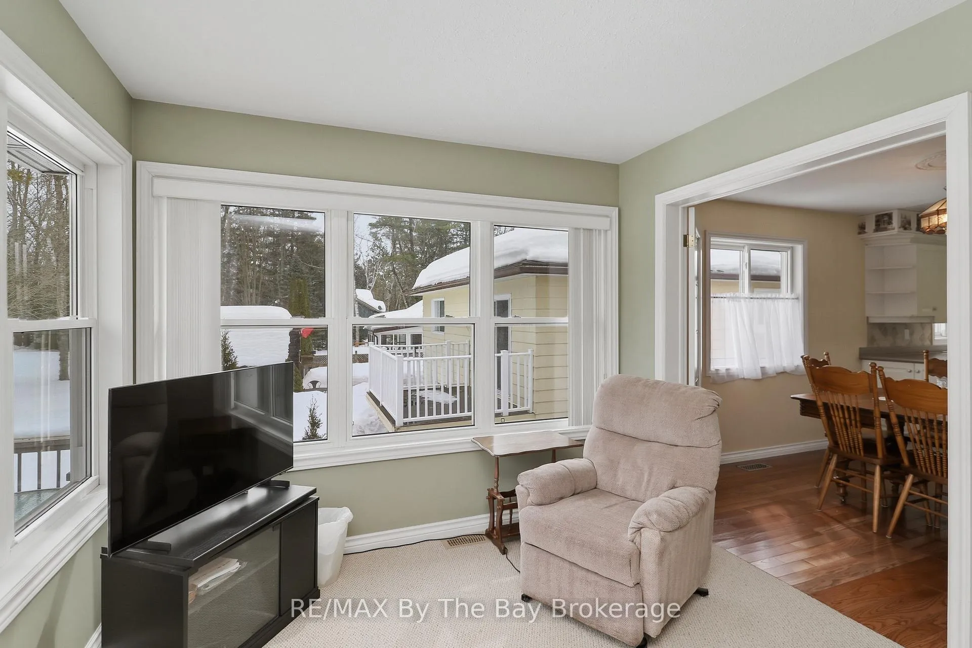 Photo 20 of 45 40th Street N, Wasaga Beach — HOMEH