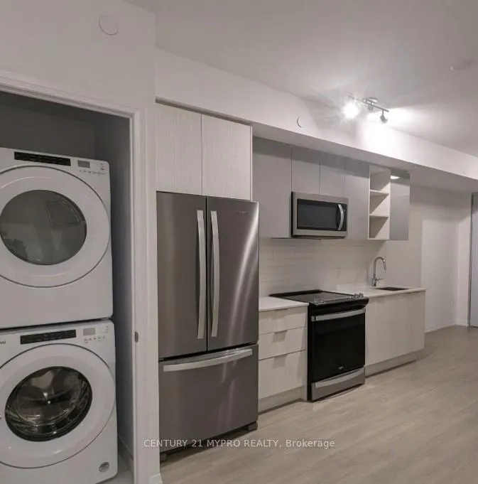 Photo 4 of Unit 1604, 25 Holly Street, Toronto, Mount Pleasant West — HOMEH