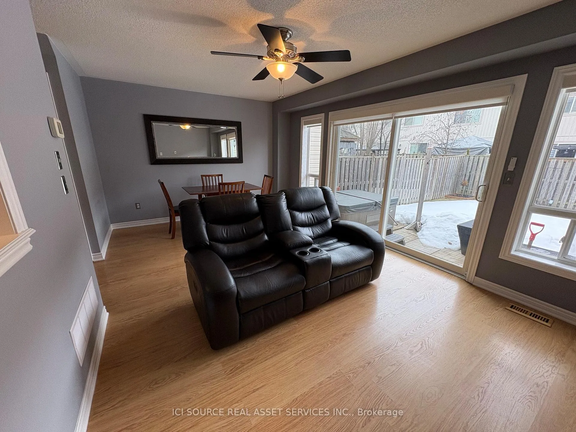 Photo 7 of 58 Blue Sky Trail, Hamilton, Waterdown — HOMEH