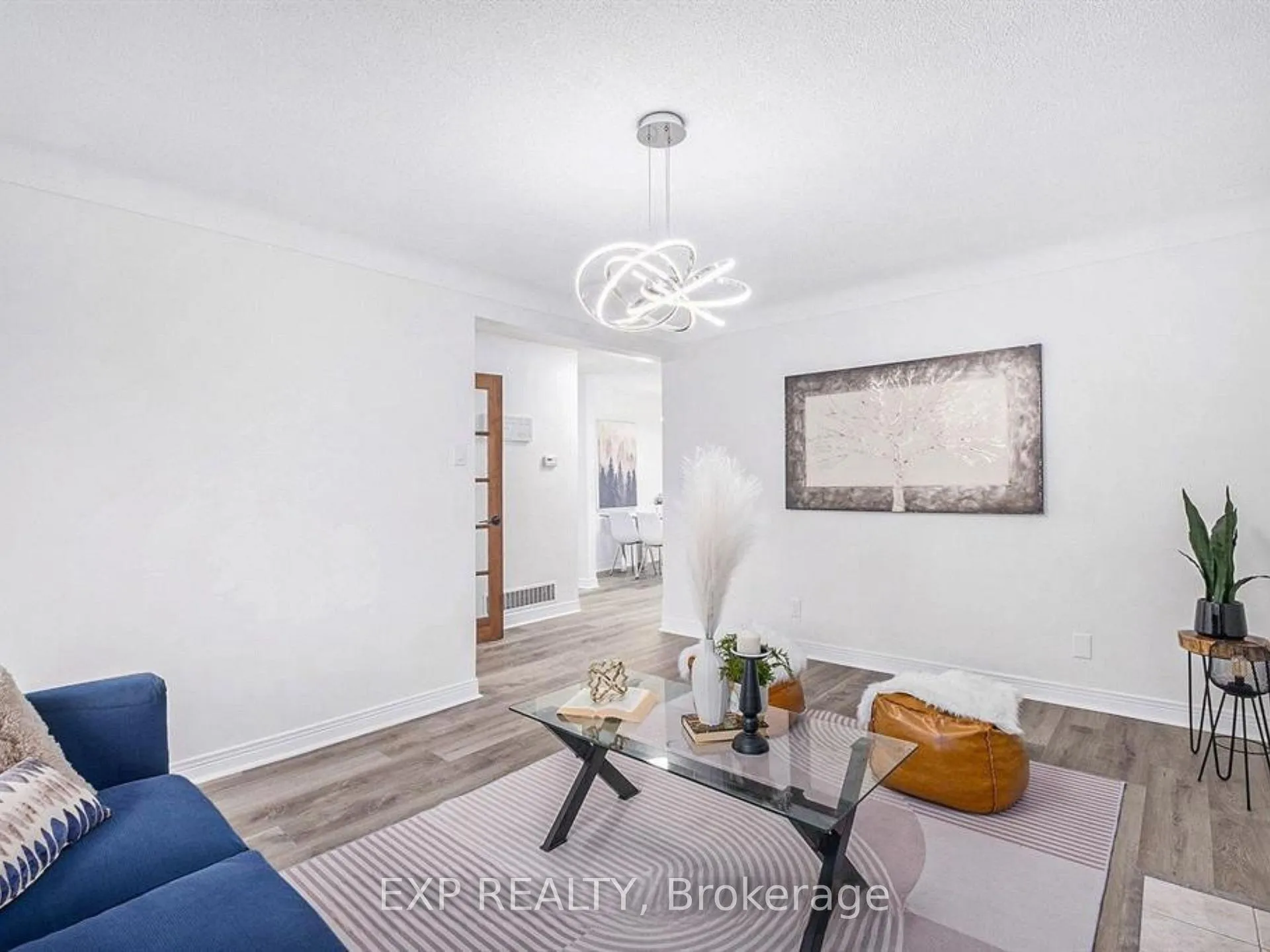 Photo 3 of Unit Unit A, 20 Newhaven Street, Ottawa, Manordale — HOMEH