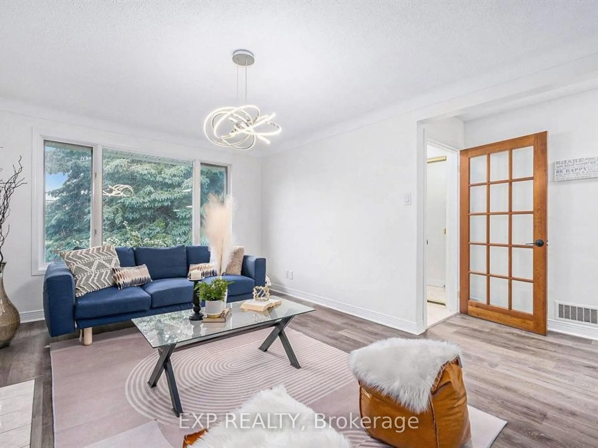 Photo 5 of Unit Unit A, 20 Newhaven Street, Ottawa, Manordale — HOMEH