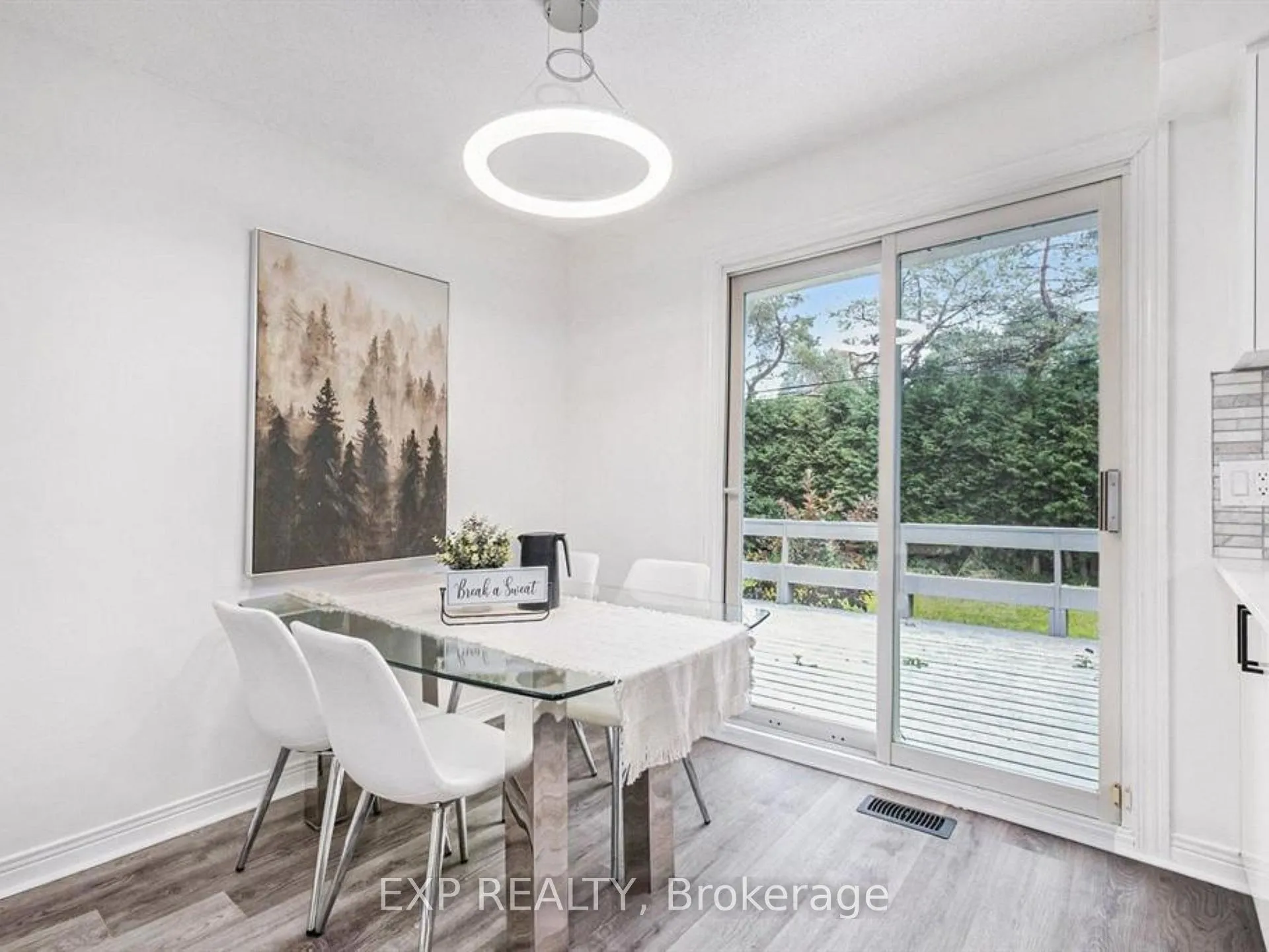 Photo 12 of Unit Unit A, 20 Newhaven Street, Ottawa, Manordale — HOMEH
