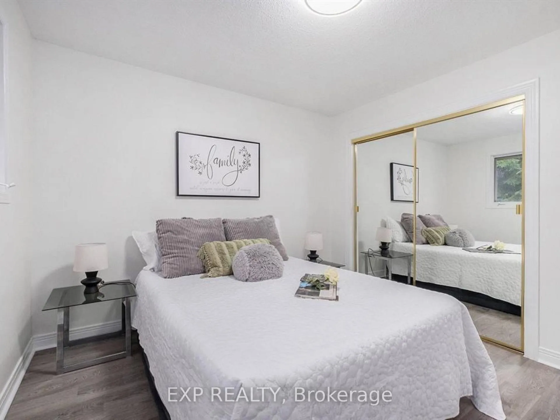 Photo 13 of Unit Unit A, 20 Newhaven Street, Ottawa, Manordale — HOMEH
