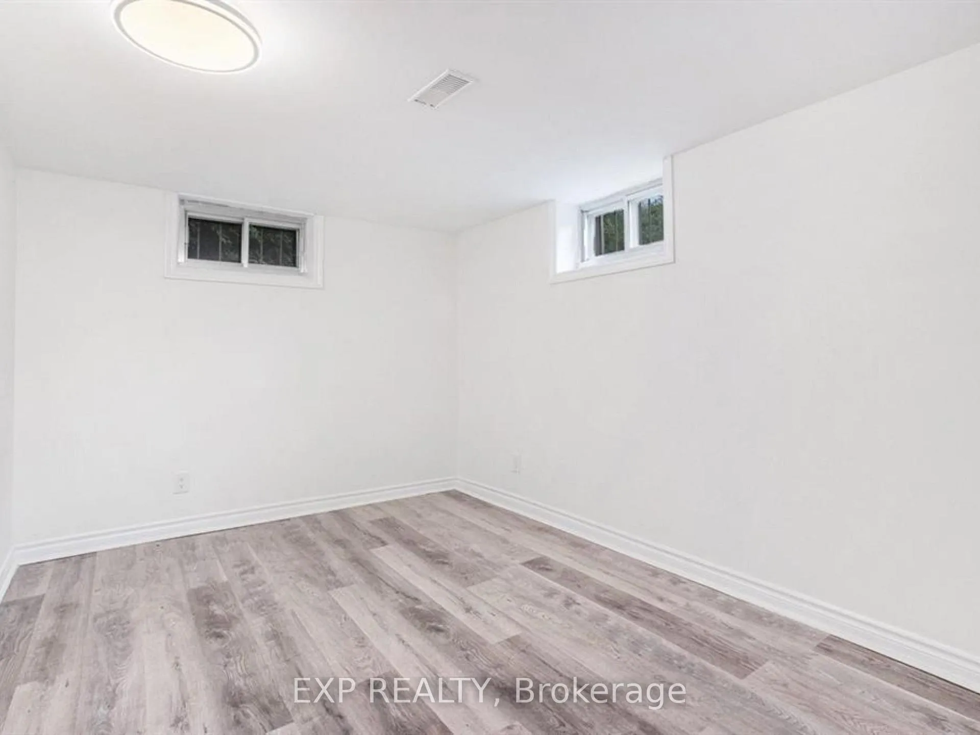 Photo 26 of Unit Unit A, 20 Newhaven Street, Ottawa, Manordale — HOMEH