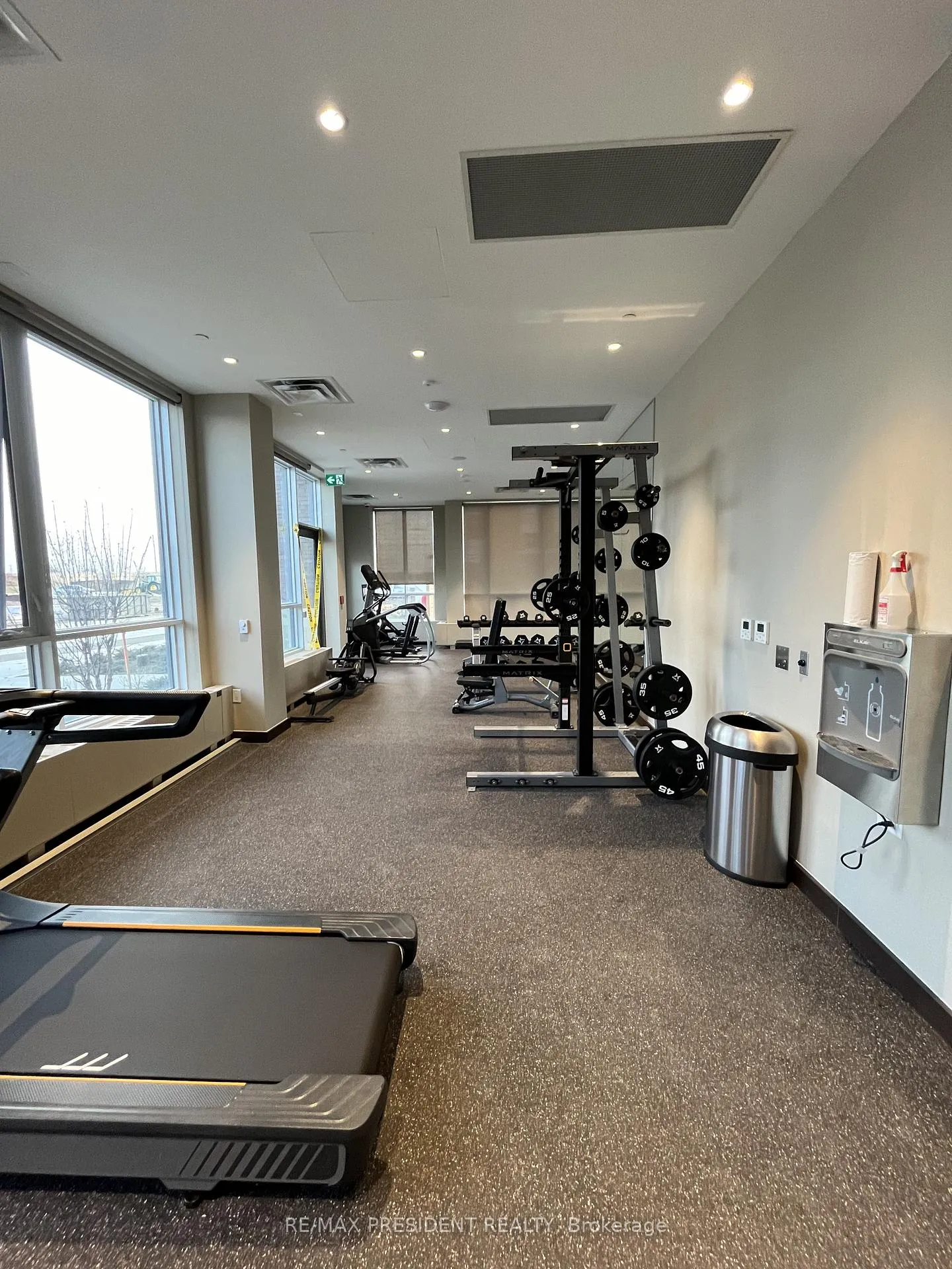 Photo 6 of Unit 921, 60 Honeycrisp Crescent, Vaughan, Vaughan Corporate Centre — HOMEH