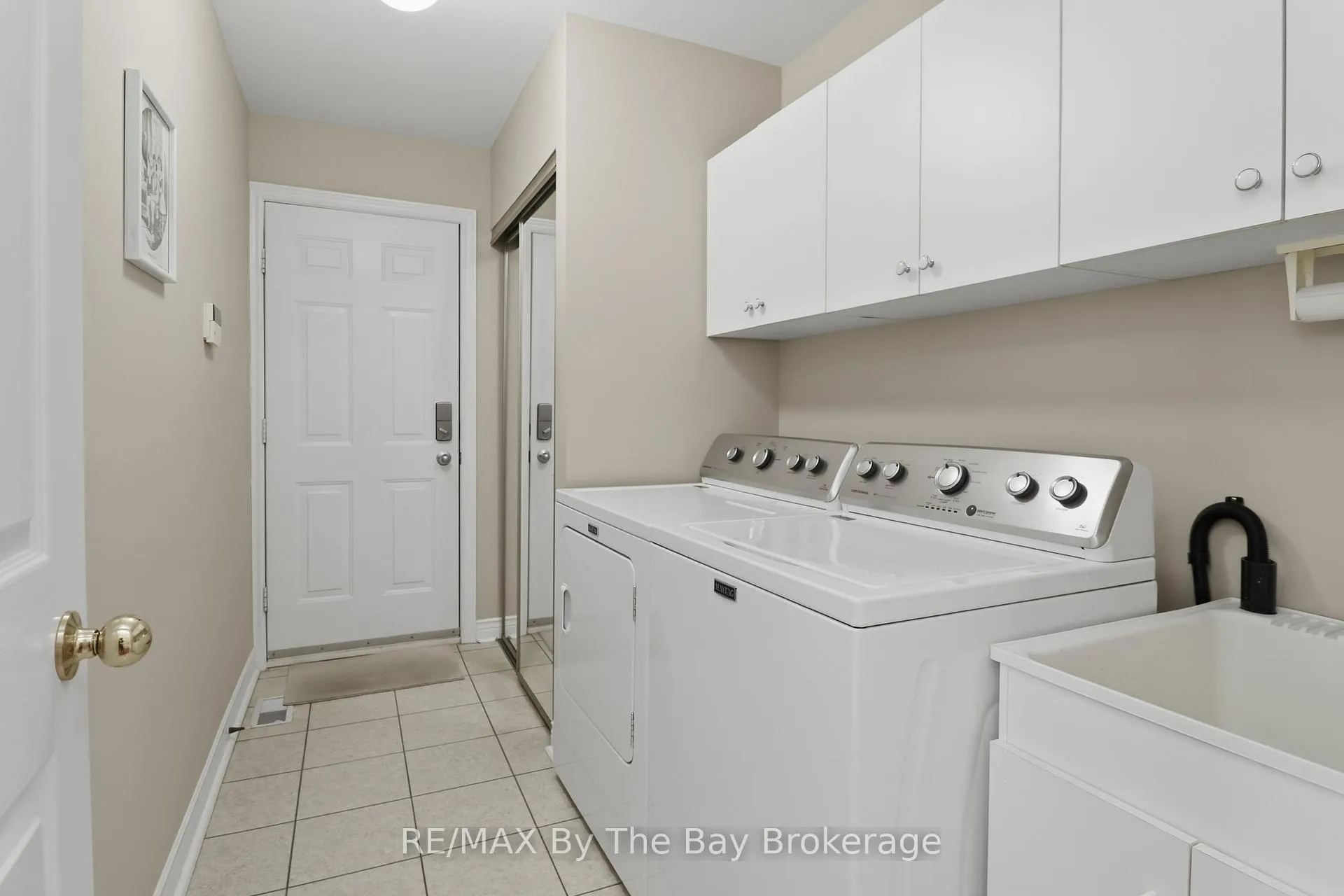 Photo 29 of 22 Britton Court, Wasaga Beach — HOMEH