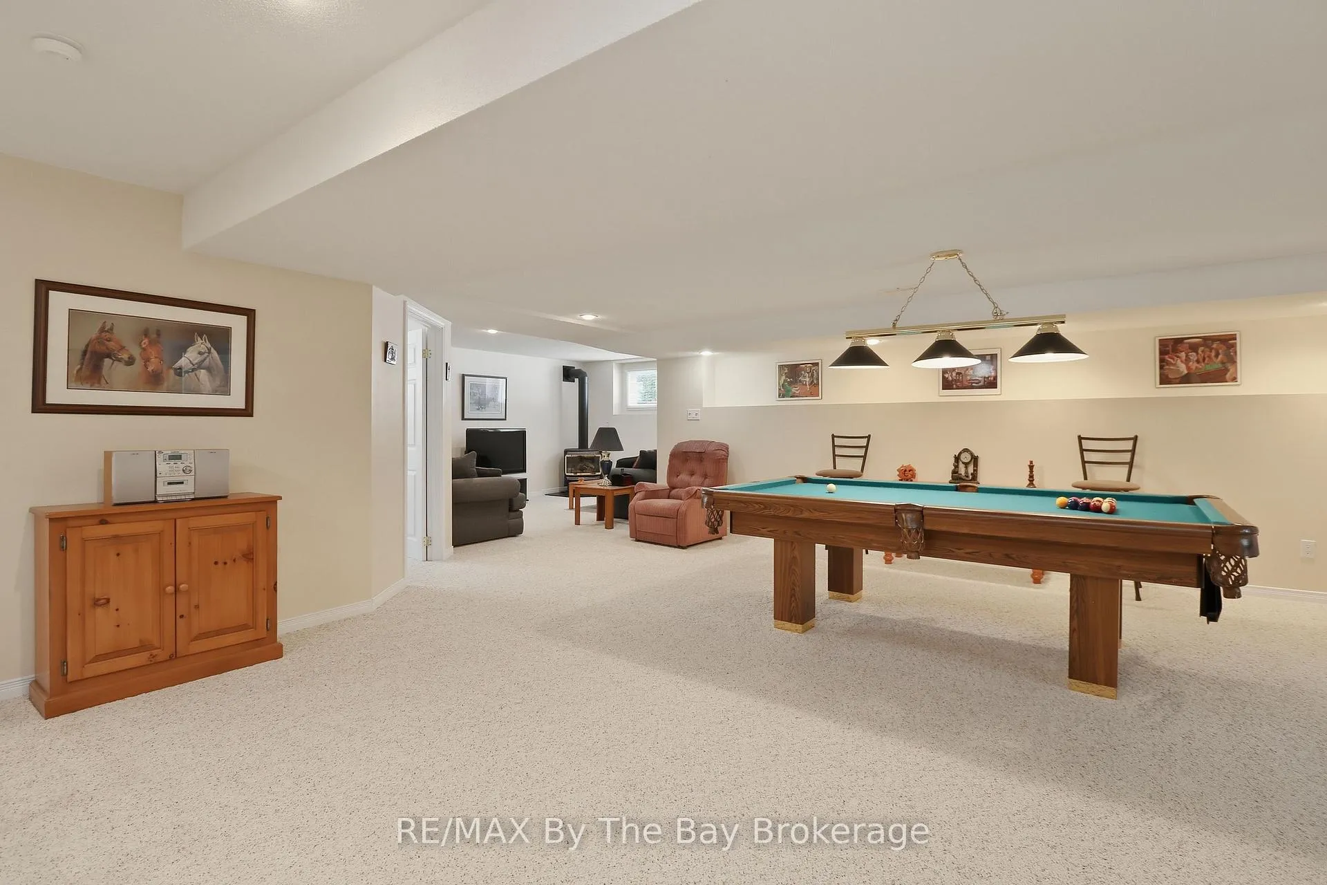 Photo 35 of 22 Britton Court, Wasaga Beach — HOMEH