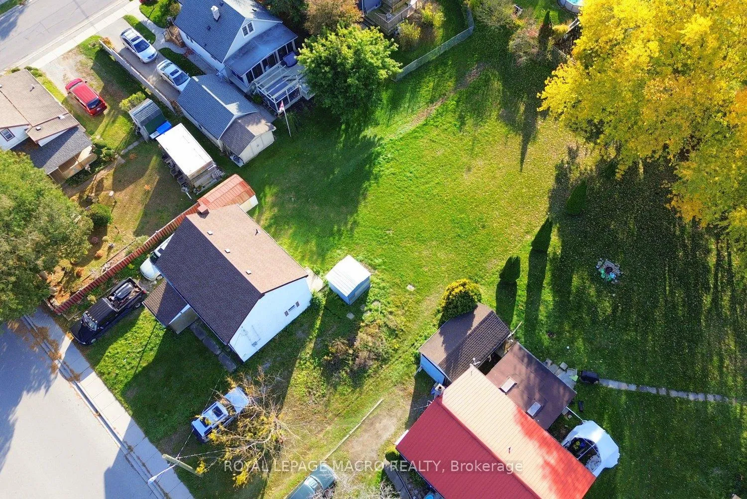 Photo 2 of 132 Metcalfe Street S, Norfolk, Simcoe — HOMEH