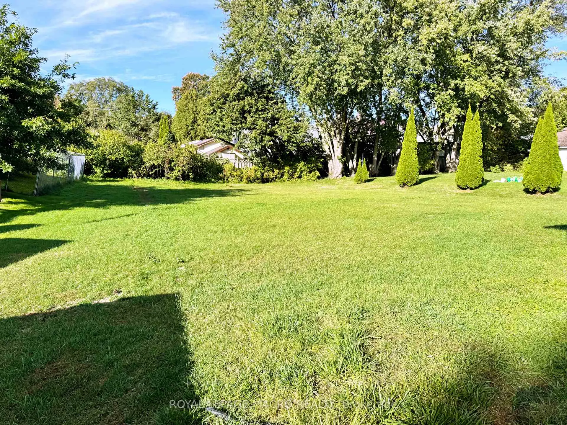 Photo 6 of 132 Metcalfe Street S, Norfolk, Simcoe — HOMEH