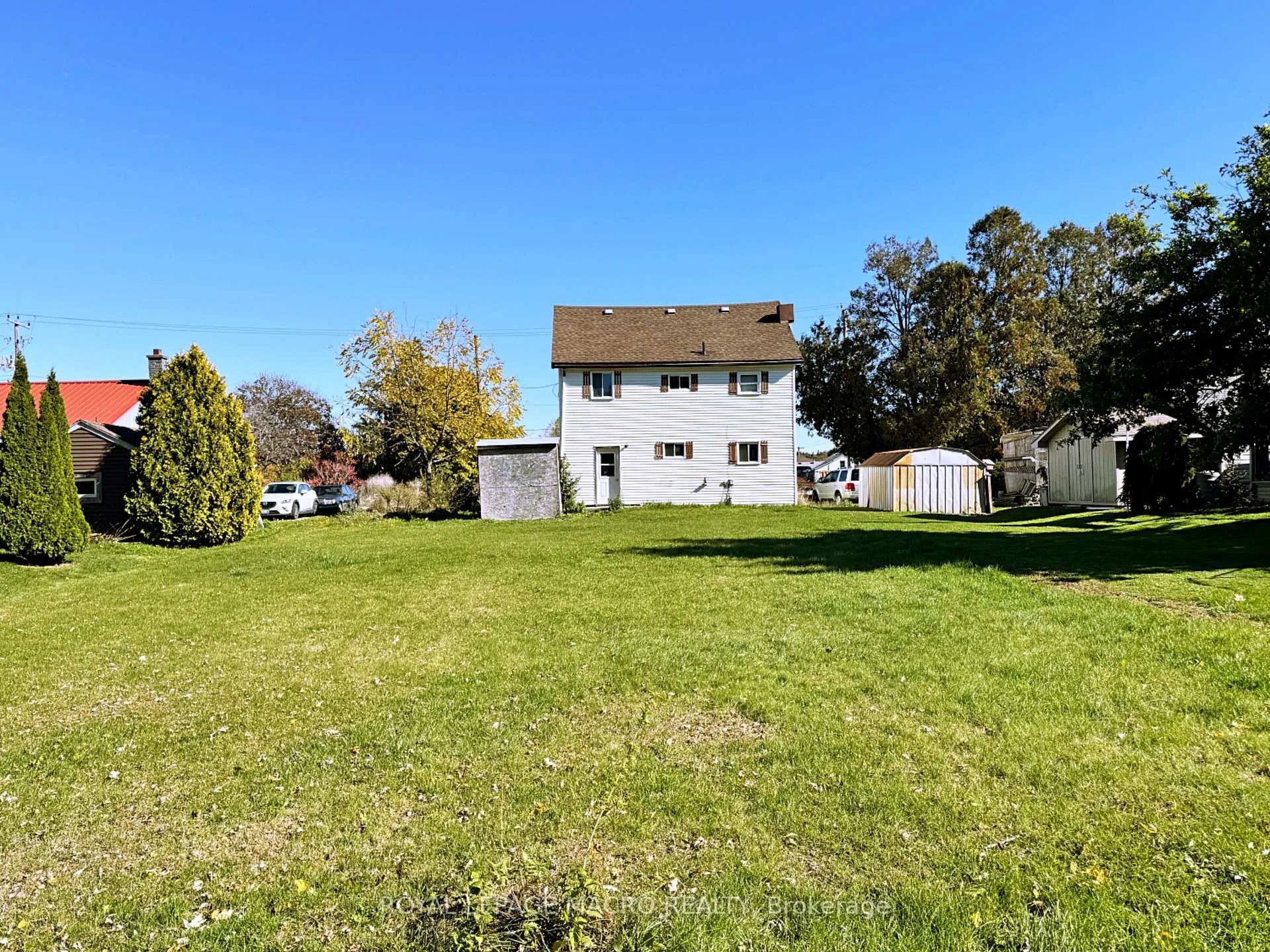 Photo 8 of 132 Metcalfe Street S, Norfolk, Simcoe — HOMEH
