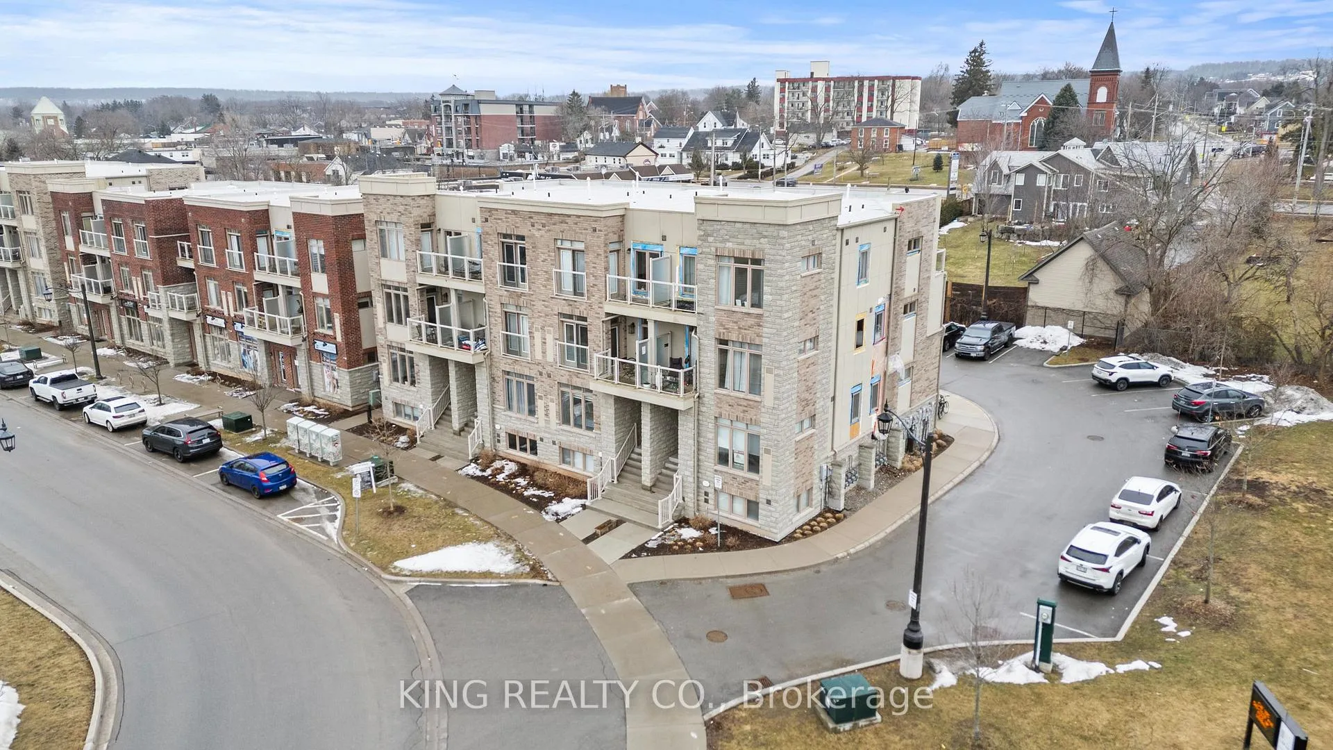 Photo 2 of Unit 9, 5016 Serena Drive, Lincoln, Beamsville — HOMEH