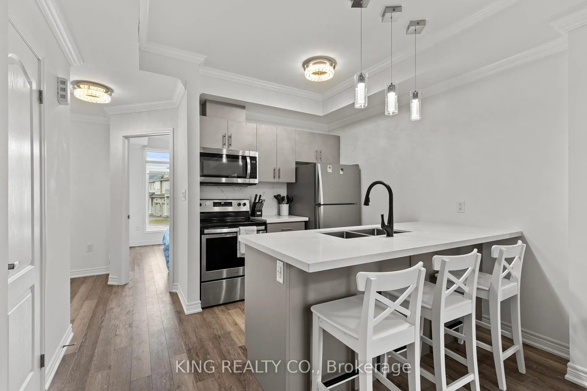 Photo 11 of Unit 9, 5016 Serena Drive, Lincoln, Beamsville — HOMEH