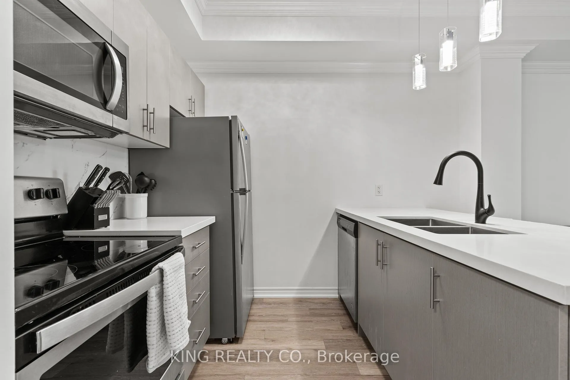Photo 12 of Unit 9, 5016 Serena Drive, Lincoln, Beamsville — HOMEH