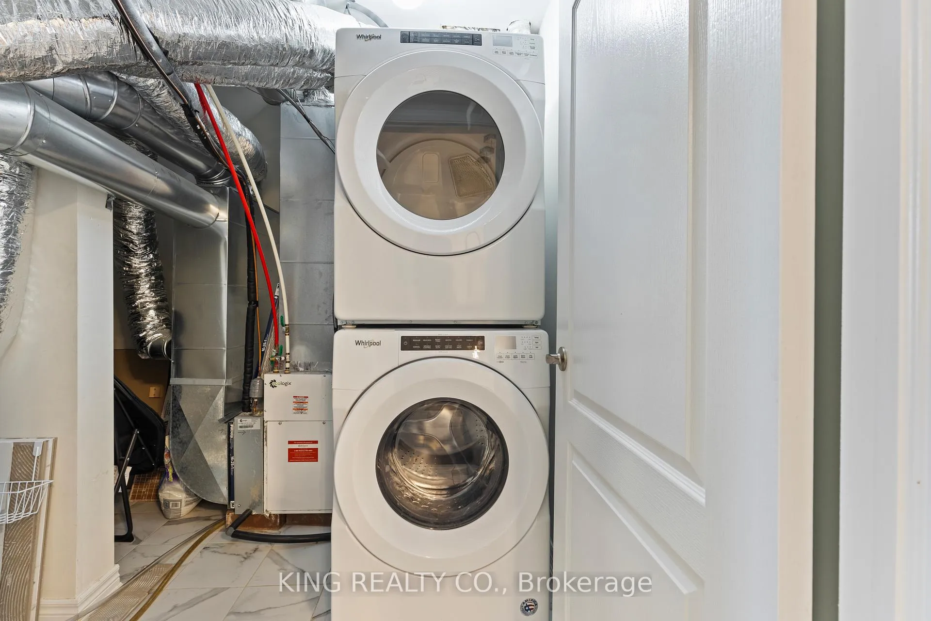 Photo 21 of Unit 9, 5016 Serena Drive, Lincoln, Beamsville — HOMEH