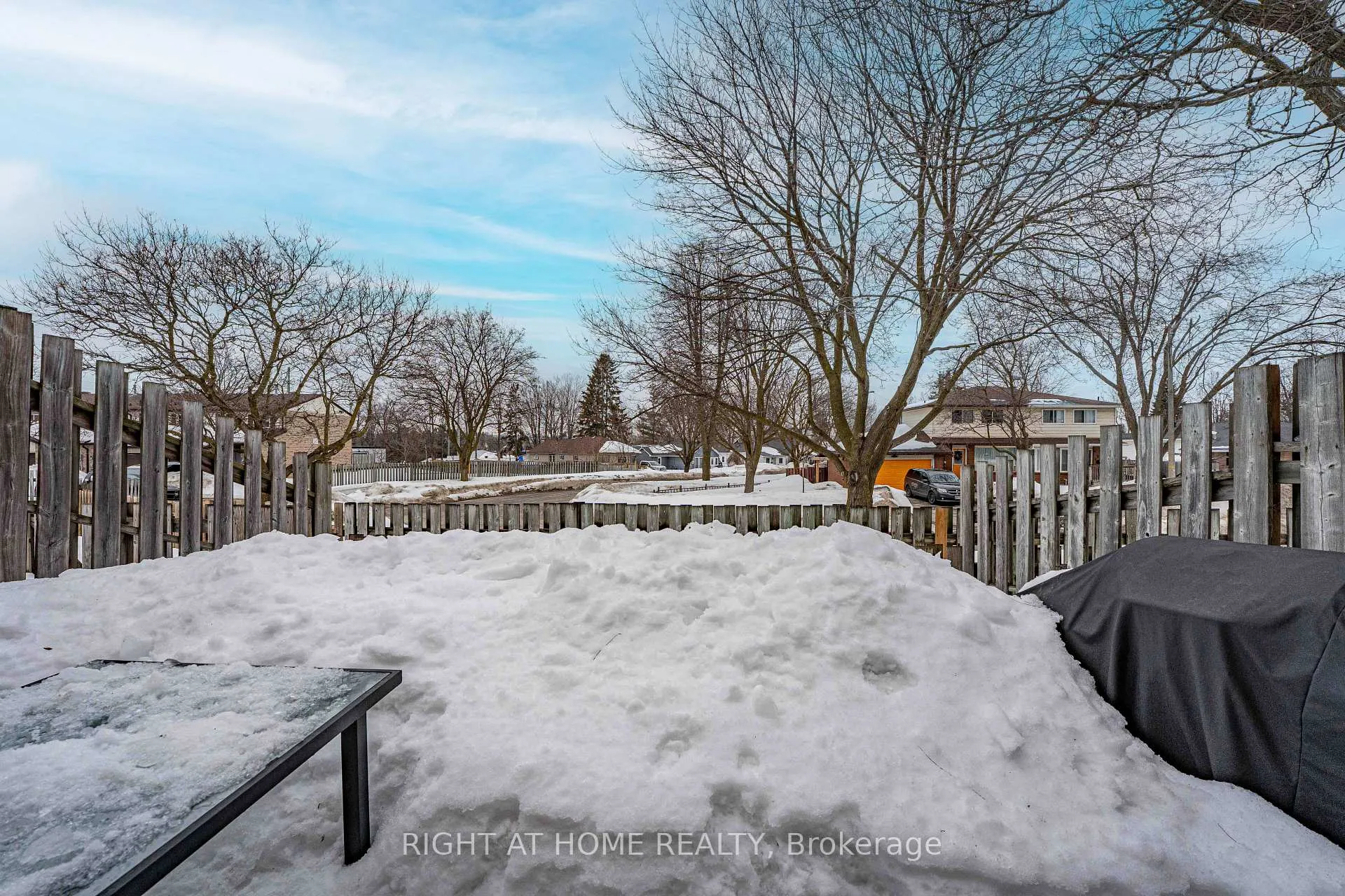 Photo 20 of Unit 37, 52 Adelaide Street, Barrie, Allandale — HOMEH